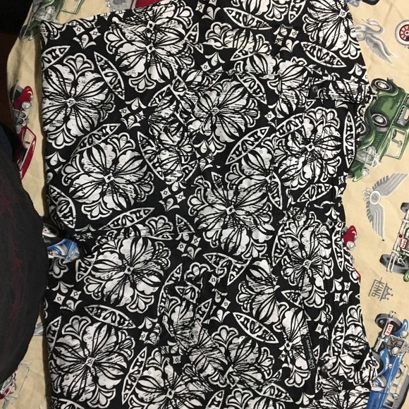 Capris - Picture 8 of 8